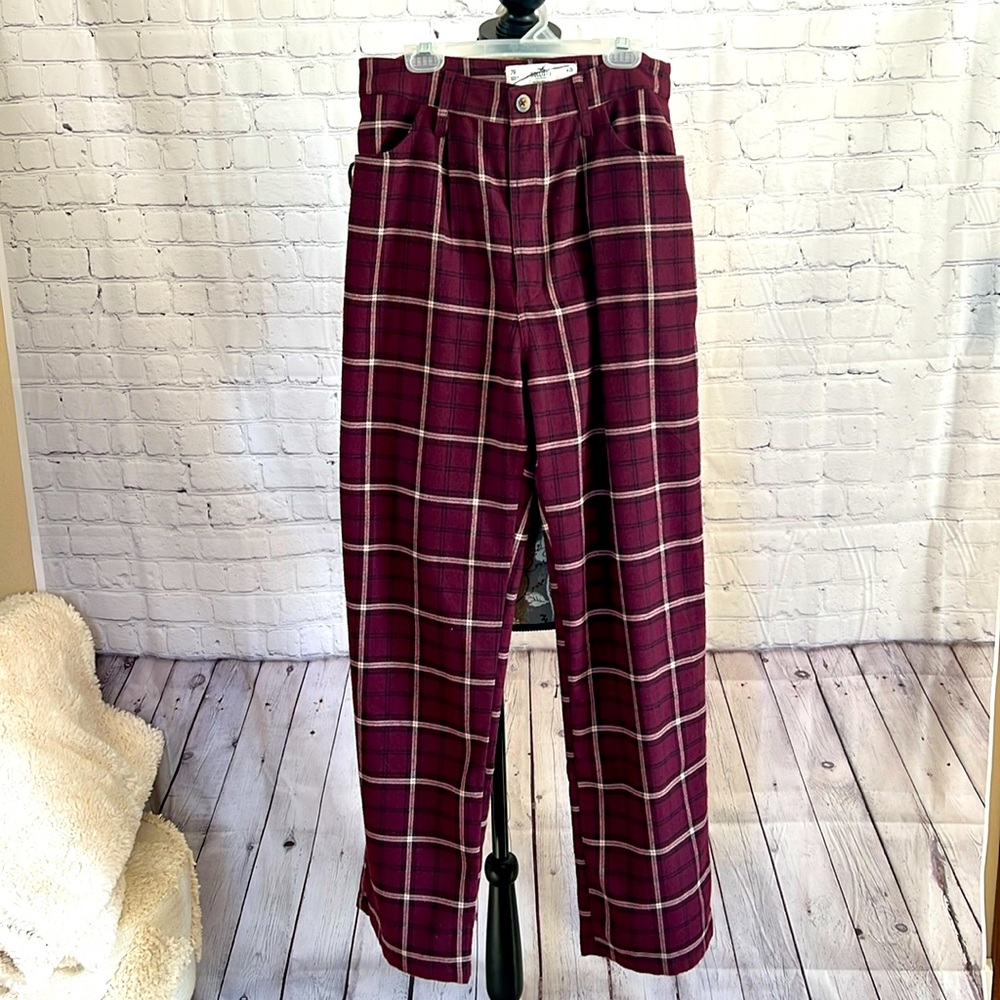 Hollister Burgundy Plaid High-Waist Trousers